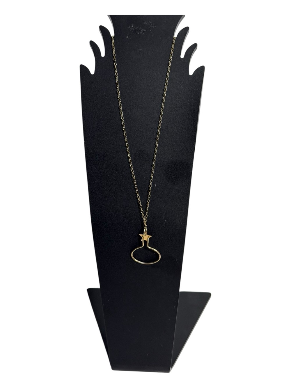 Delicate Star Accent Circular Pendant Loop Necklace Gold Tone Vintage Quiet Luxe